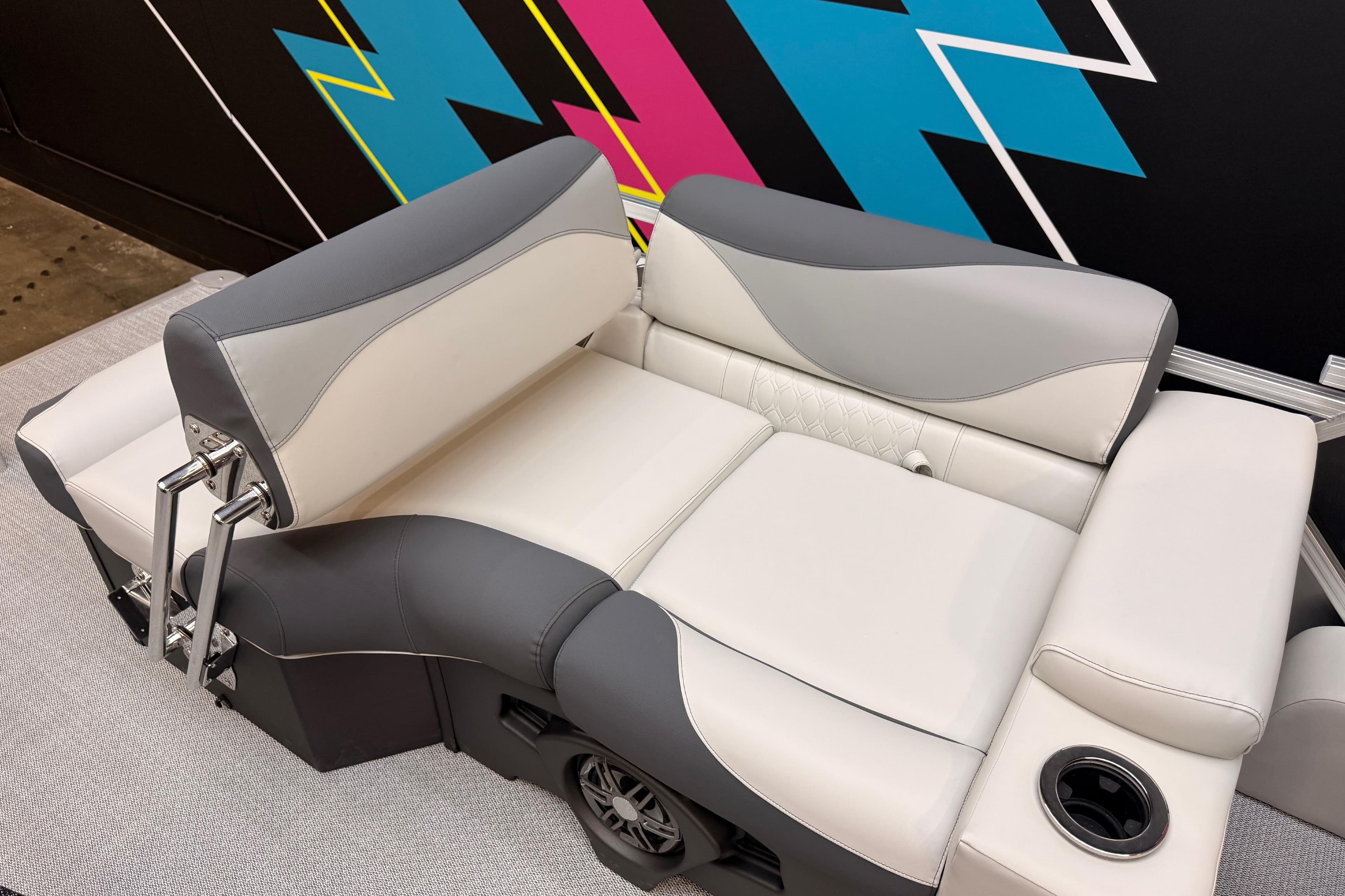 2026 Avalon LSZ Quad Lounge Shift boat seat with gray and white upholstery.