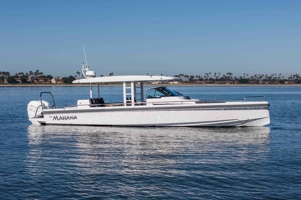 2018 Axopar 37 Axopar Sun Top