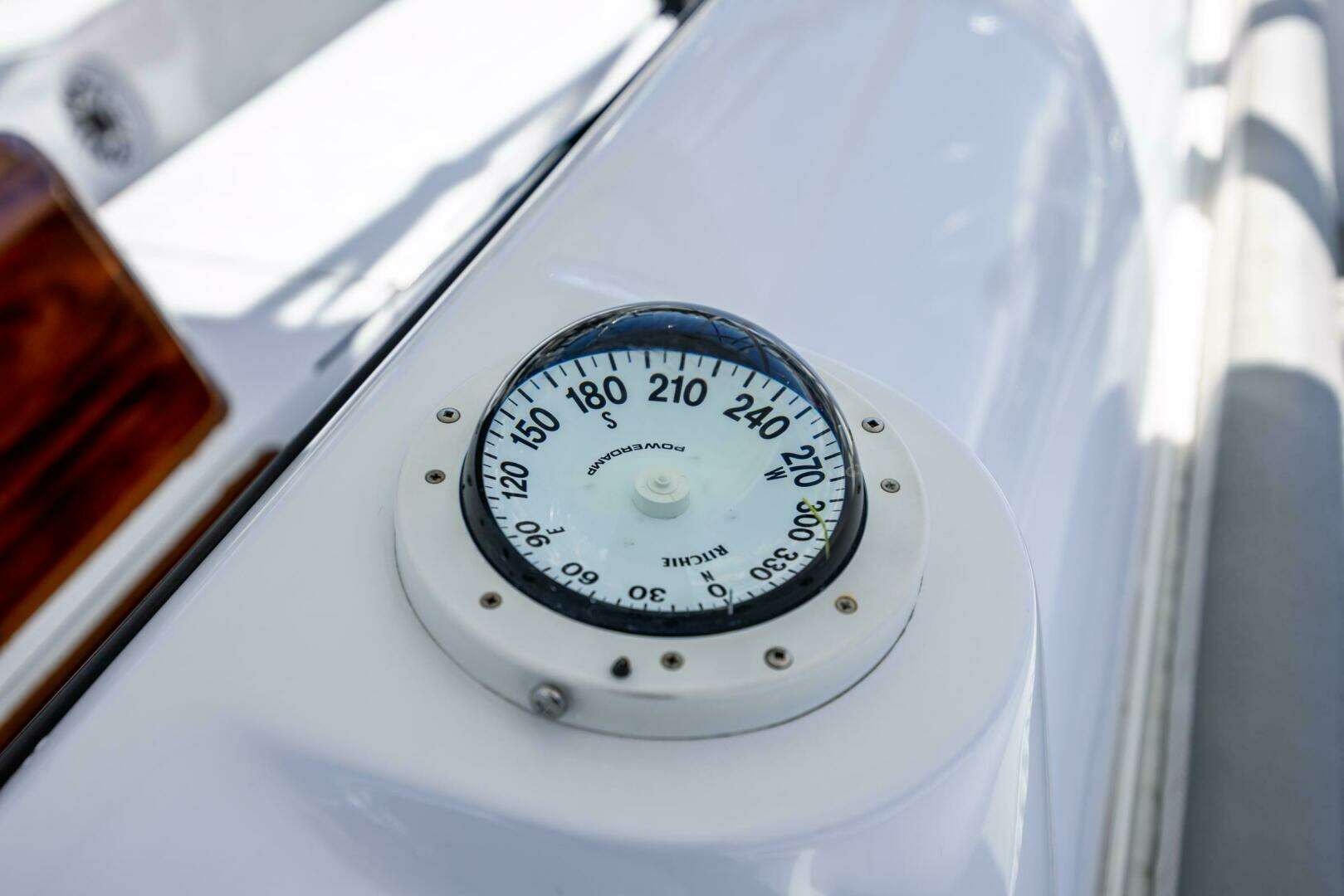 2005 Hatteras 50 Convertible - Image 60