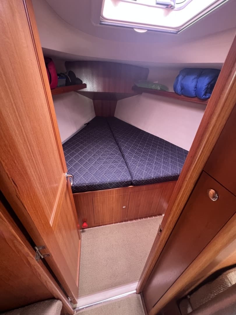 2006 Hunter 38 - Image 13