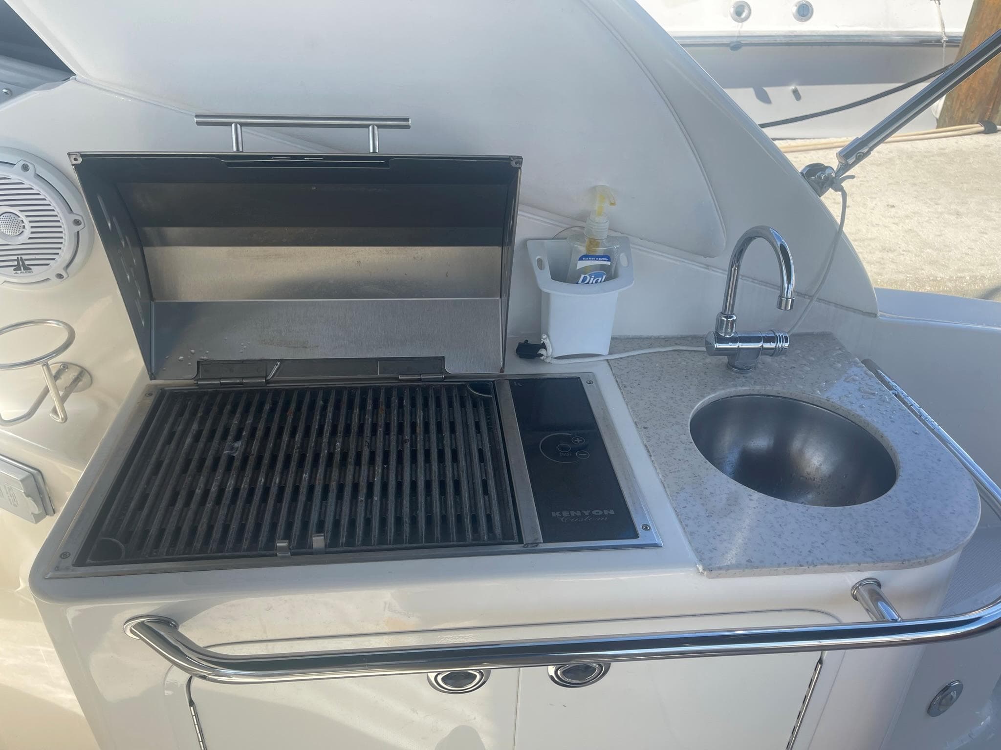 Kitchen area on Sea Ray Sundancer 280 yacht, 2011 model.