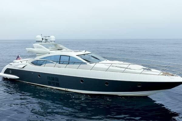 2011 Azimut 68S
