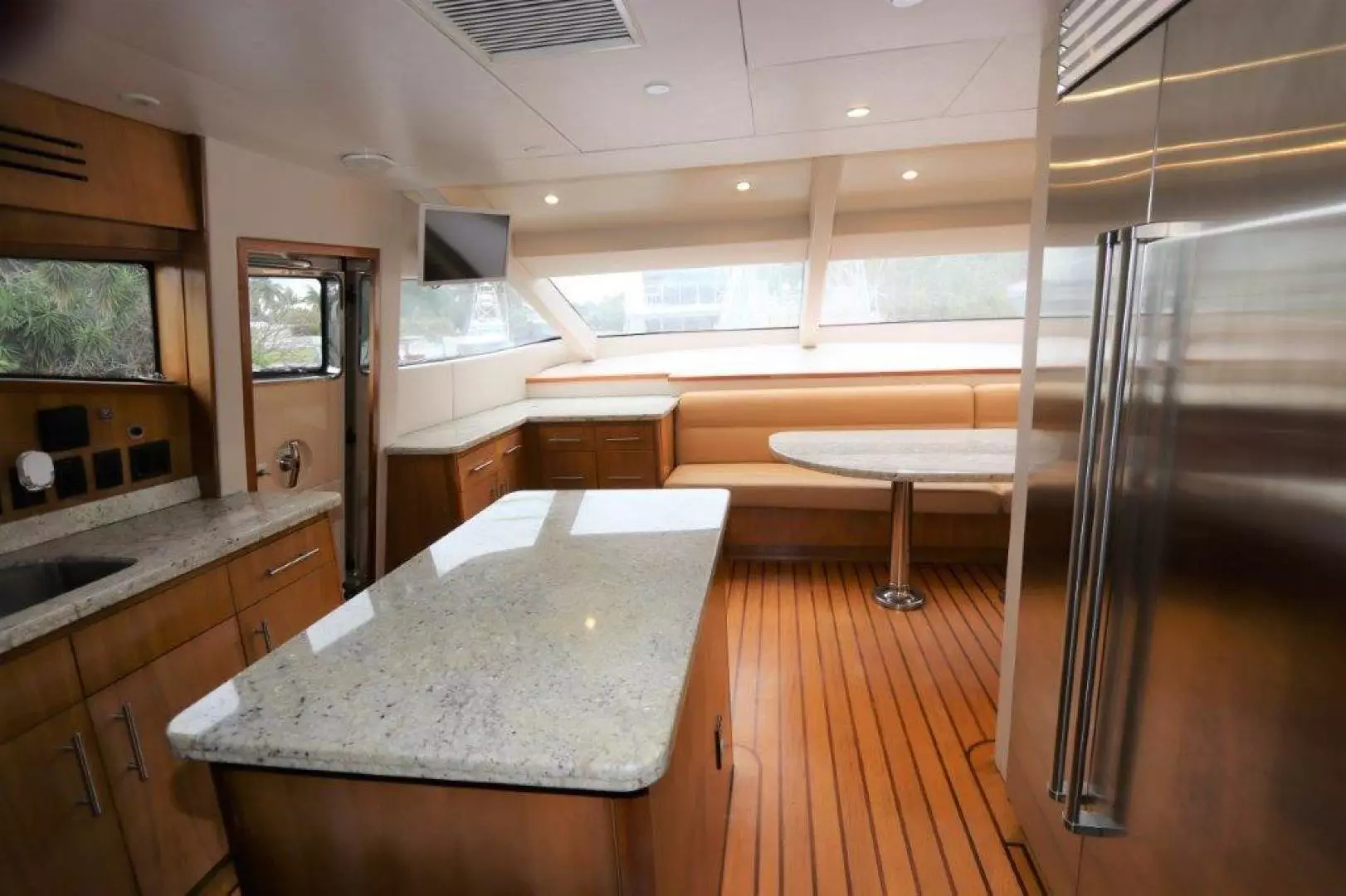 2006 Hatteras 80 - Image 17