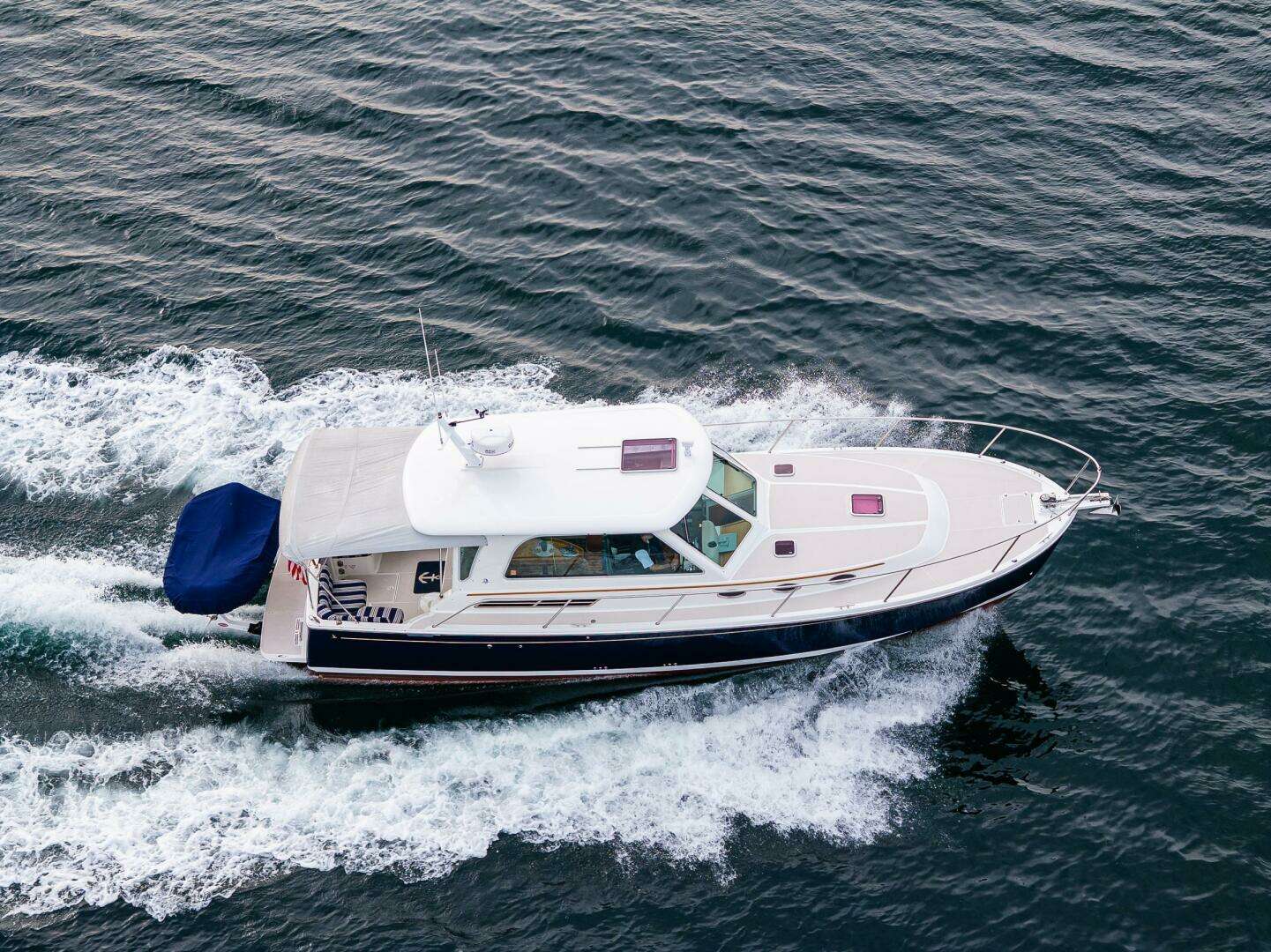 2010 Back Cove 37 - Image 17