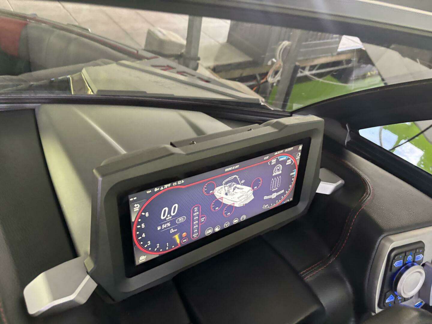 2022 Malibu 23 LSV - Image 35