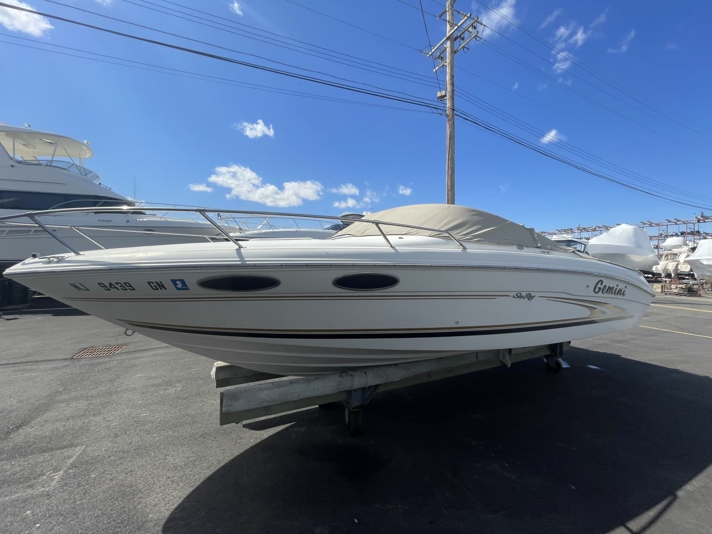 2000 Sea Ray 230 Signature - Image 6