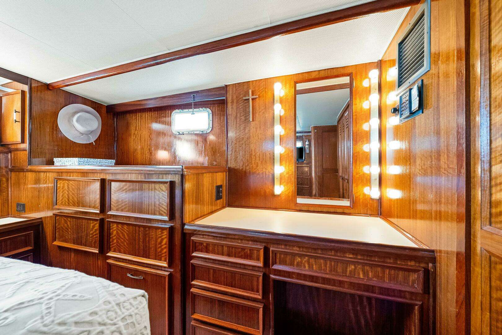 1979 Hatteras 53 Classic - Image 56