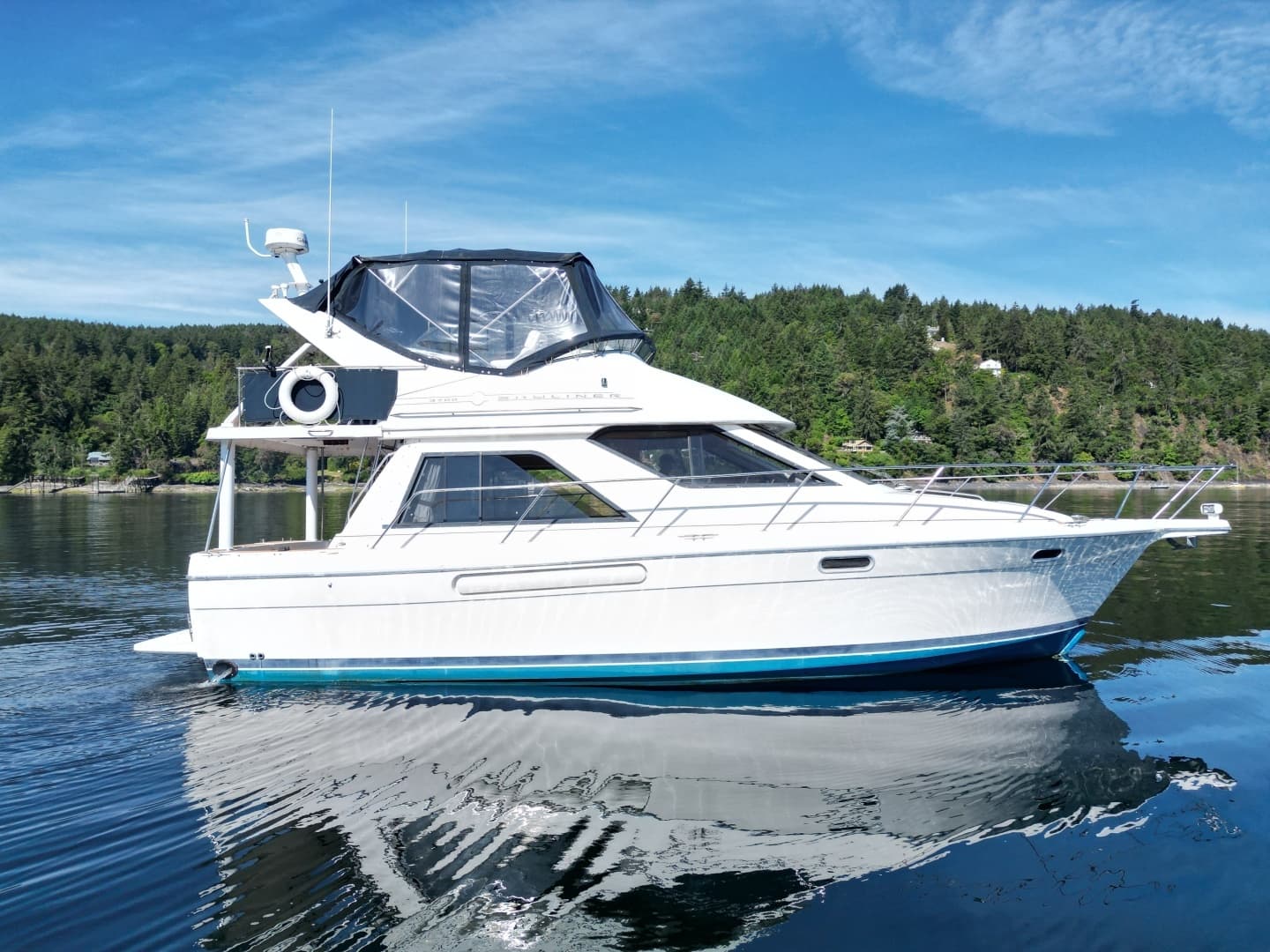 1998 Bayliner 3788 - Image 3