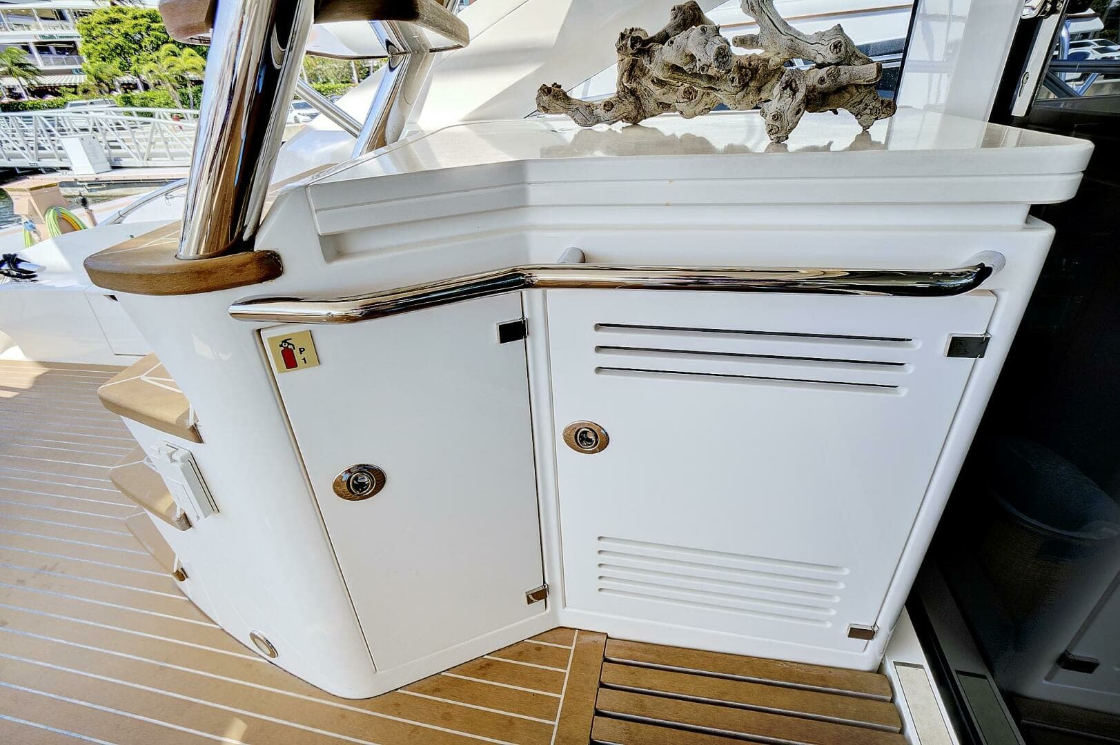 2017 Sunseeker 68 Sport Yacht - Image 18