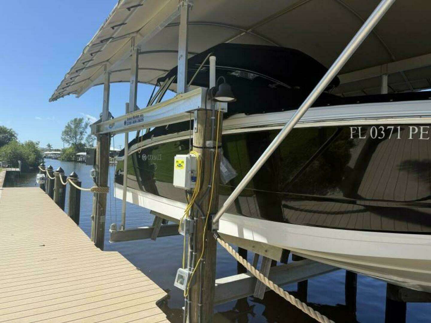 2010 Cobalt 296 - Image 3