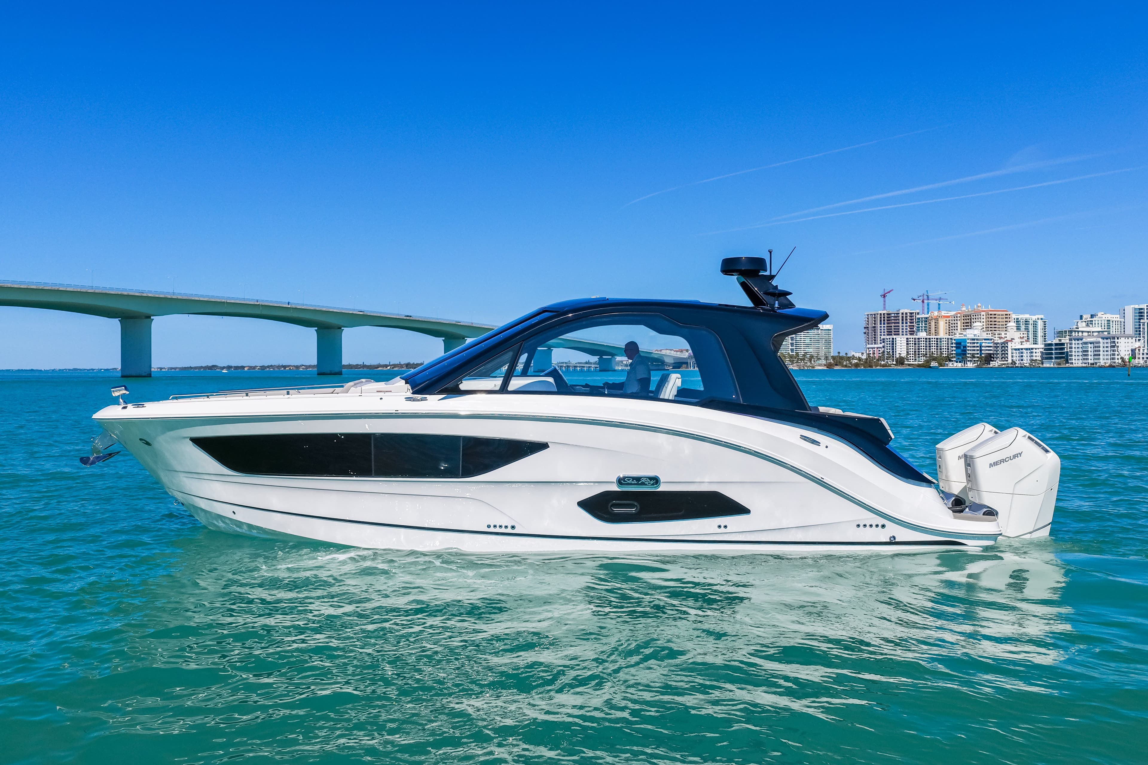 2026 Sea Ray Sundancer 370 Outboard - 68