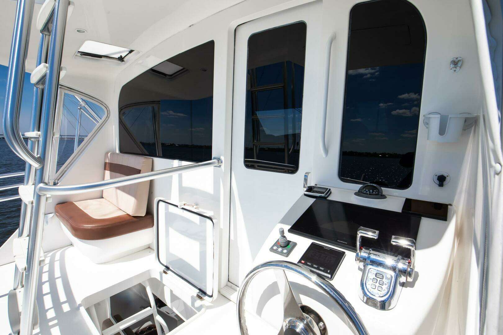 2009 Viking 64 Enclosed Bridge w/ Tower - Image 11