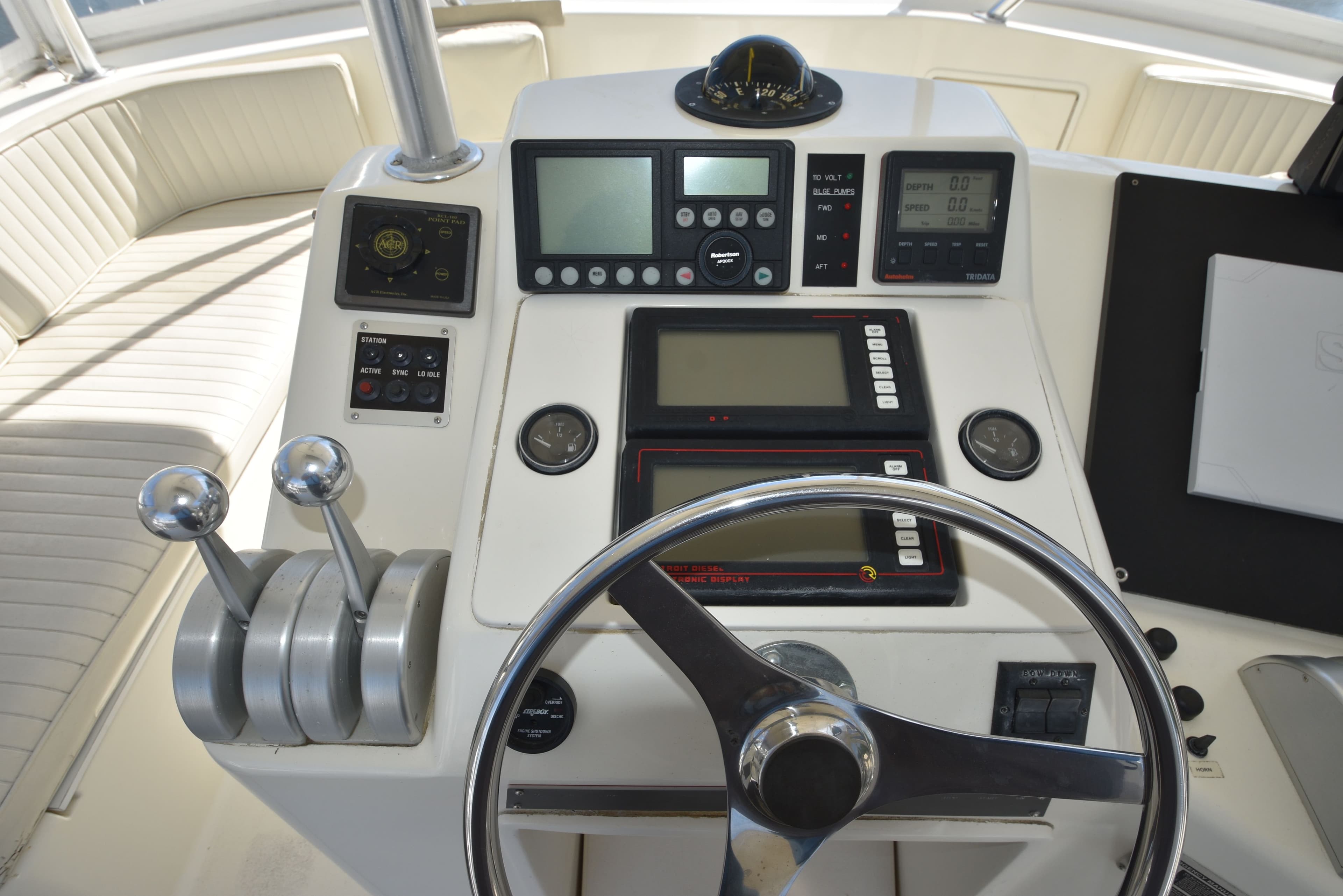 1997 Ocean Yachts 48 CONVERTIBLE - 55