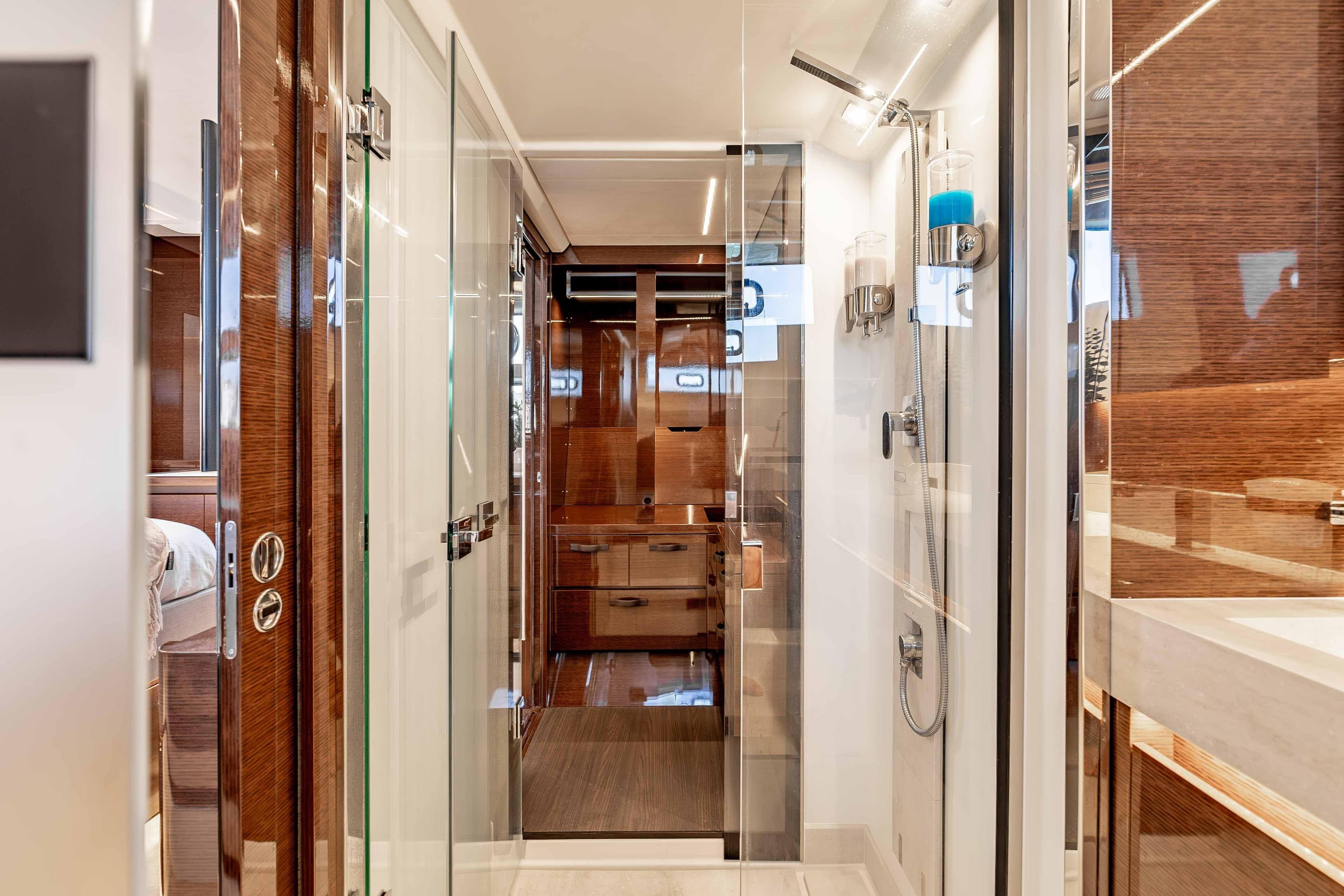 2023 Prestige 590 - 48