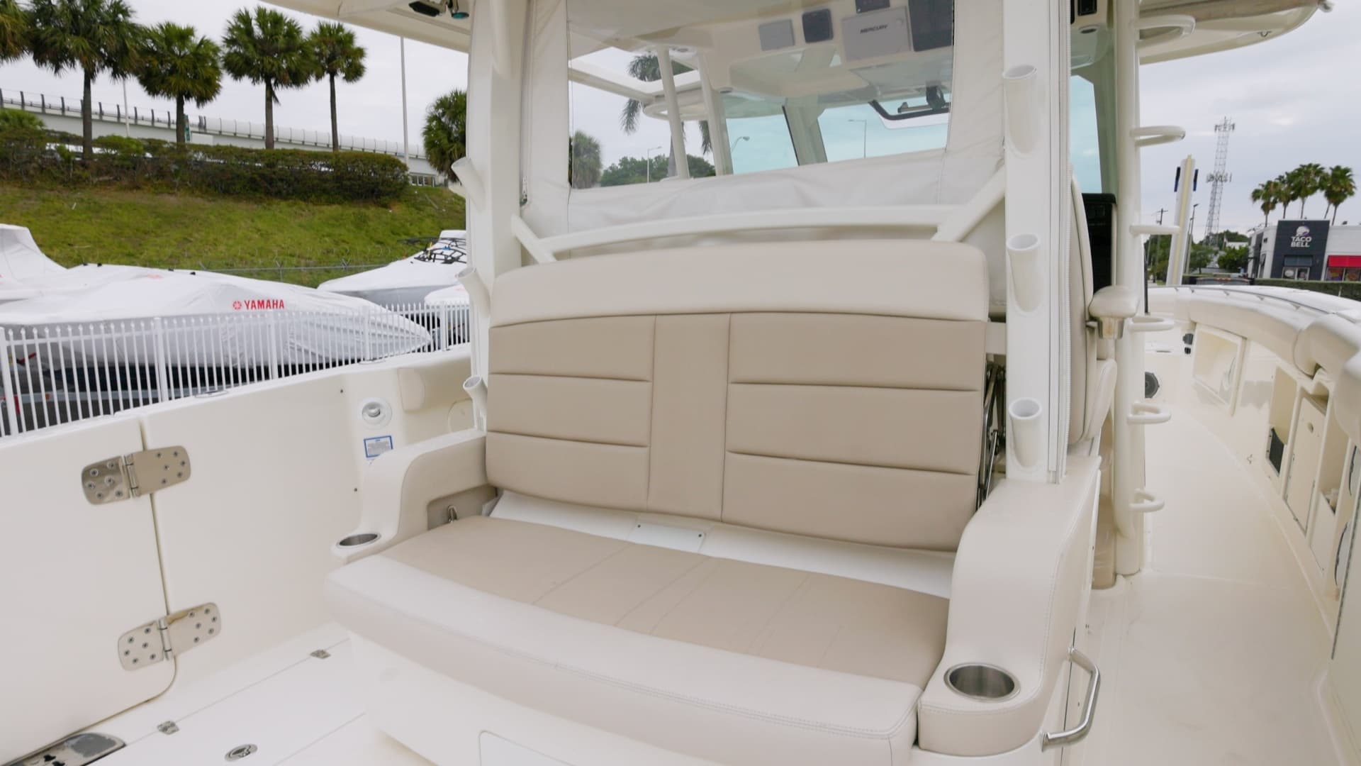 2018 Boston Whaler Outrage - Image 17
