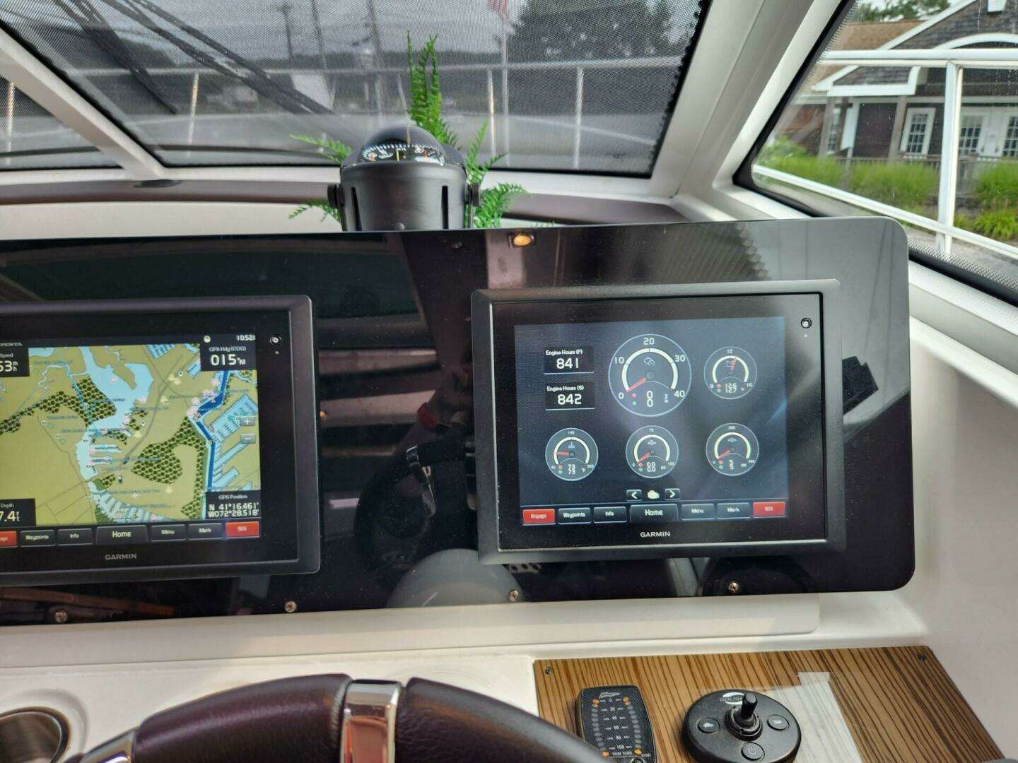 2016 Cruisers Yachts Cantius - Image 32