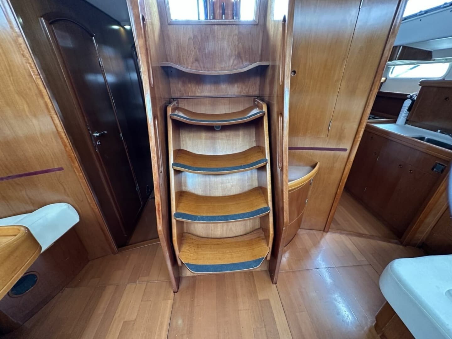 2003 Beneteau 57 - Image 21