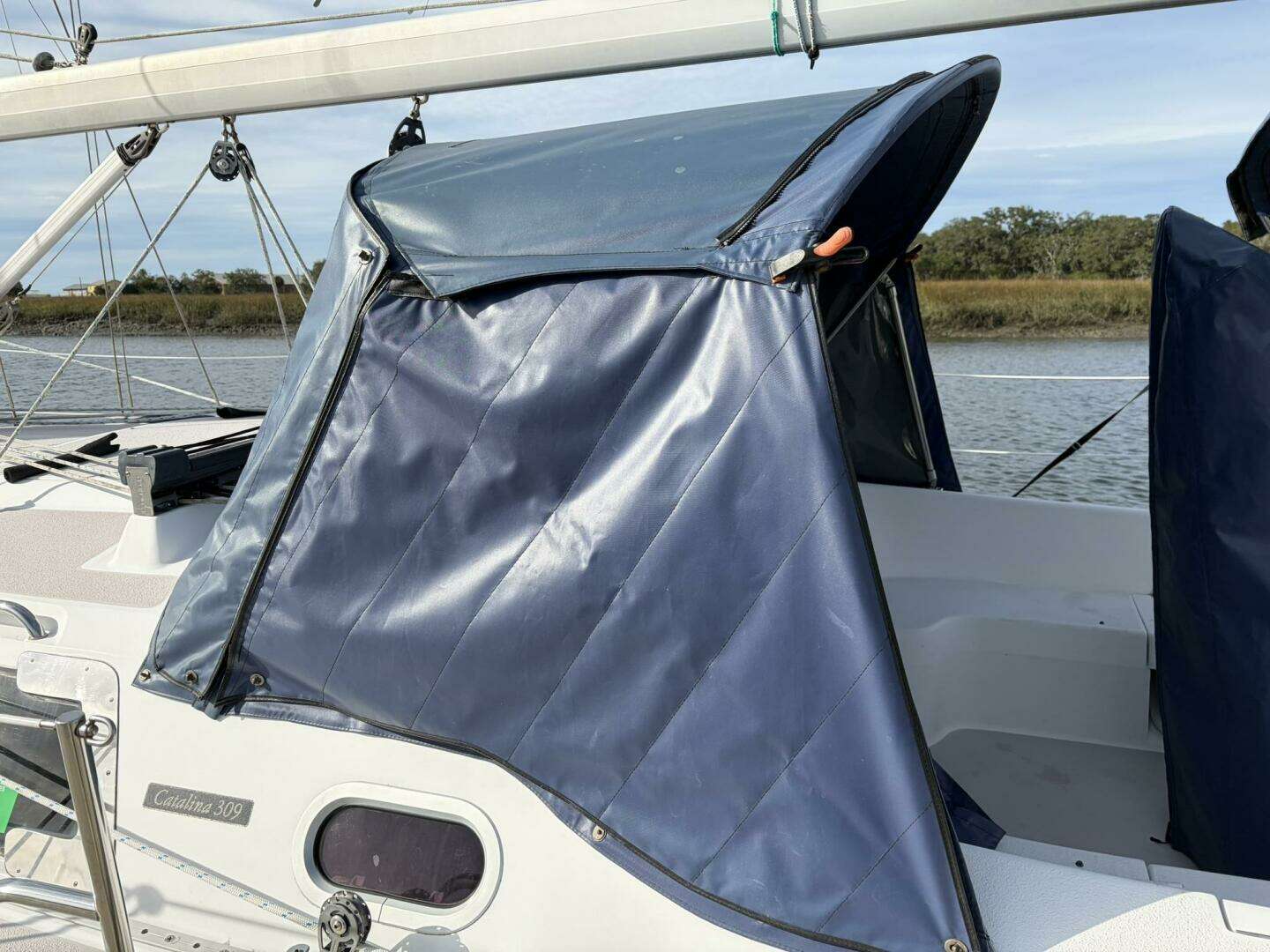 2010 Catalina 309 - Image 74