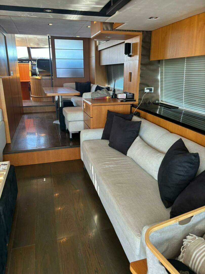 2014 Fairline — - Image 21