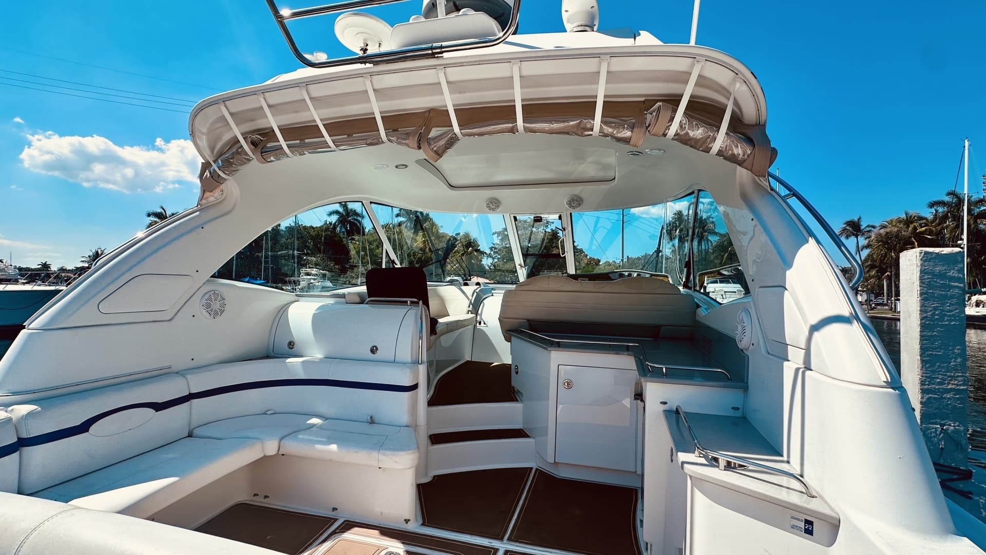 2012 Formula 45 Yacht - Image 4