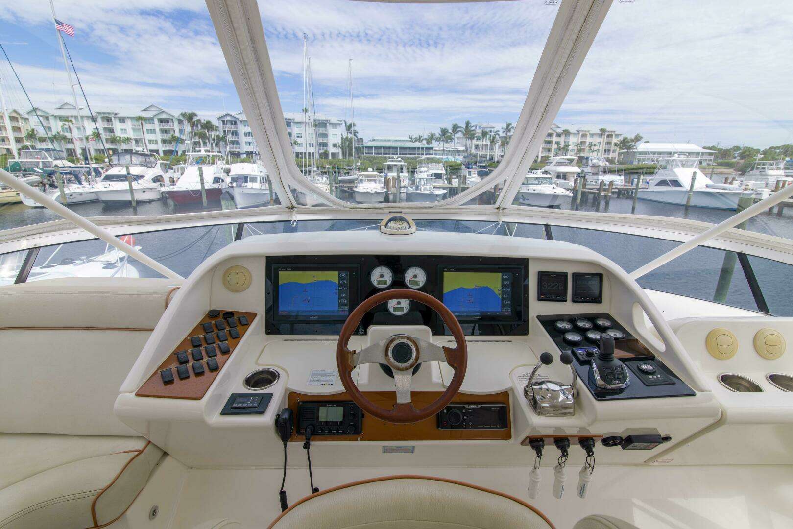 2009 Silverton 52 Ovation - Image 14