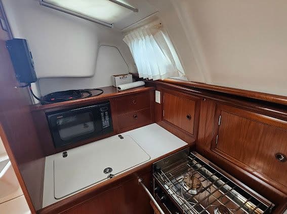 2004 Beneteau Oceanis Clipper 331 - 16