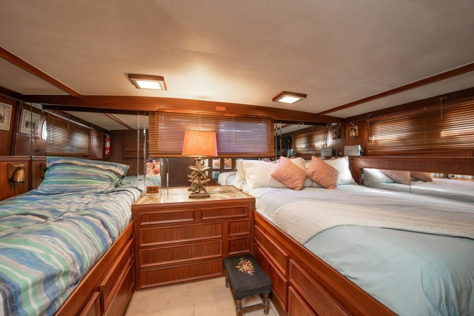 1979 Hatteras Yacht Fish - Image 49