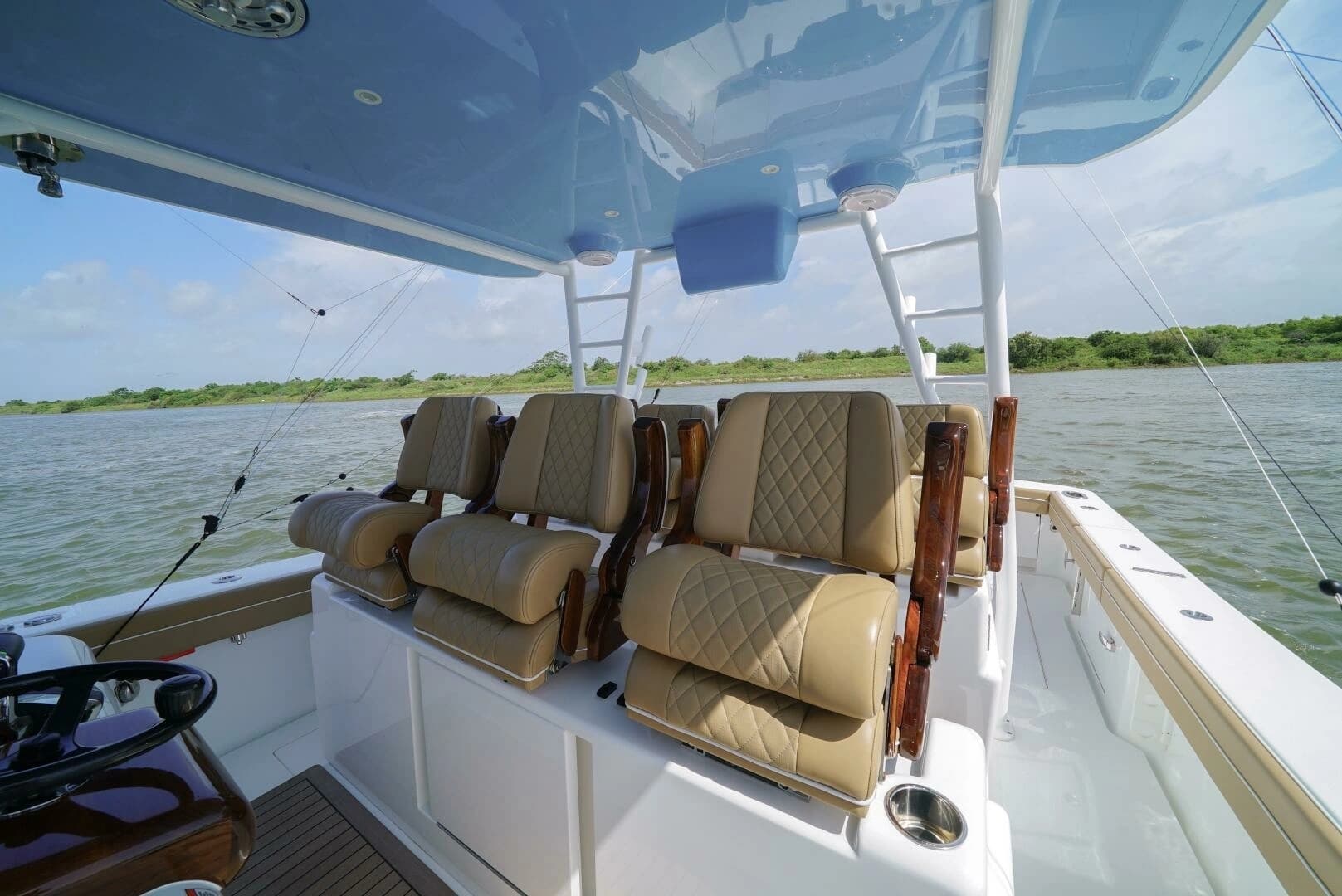 2024 Valhalla Boatworks V-46 - Image 18