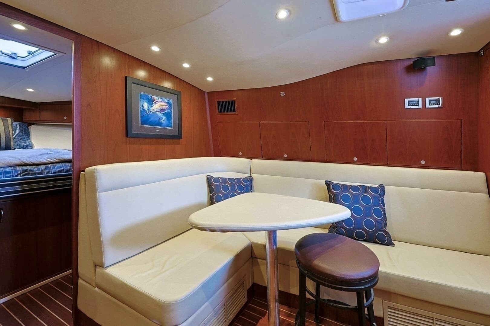 2012 Cabo 40 Express - Image 3
