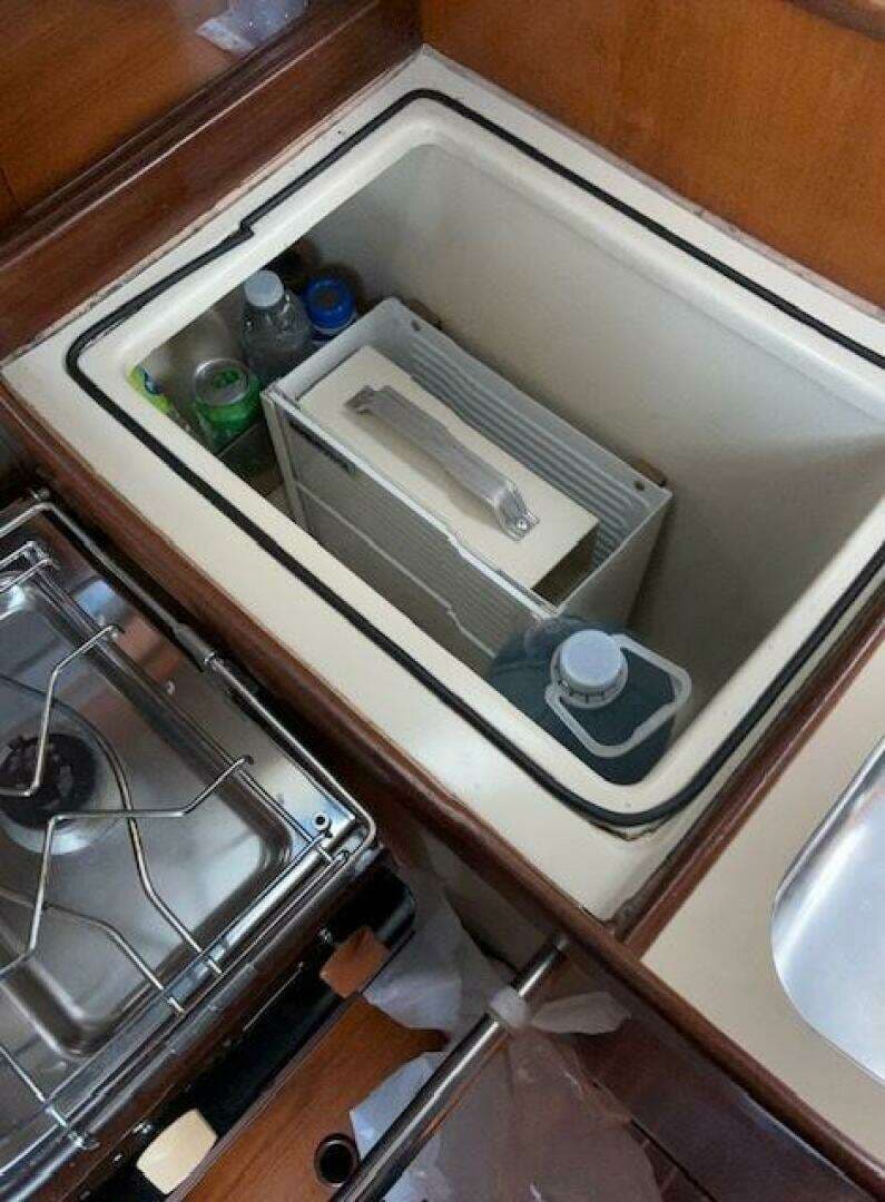 1984 Beneteau — - Image 31