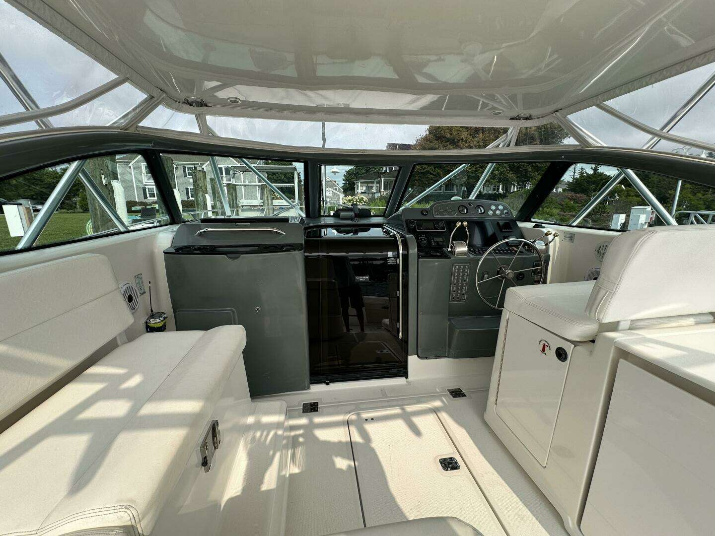 2001 Tiara Yachts 3800 Open - Image 13