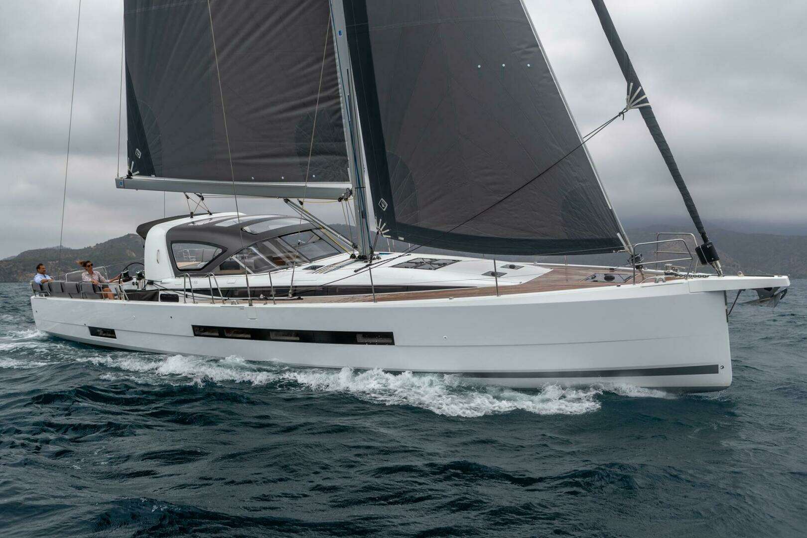 2026 Jeanneau 55 - Image 8