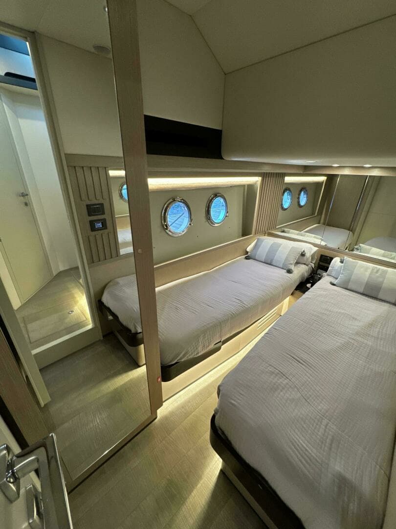 2023 Absolute 52 Navetta - Image 27