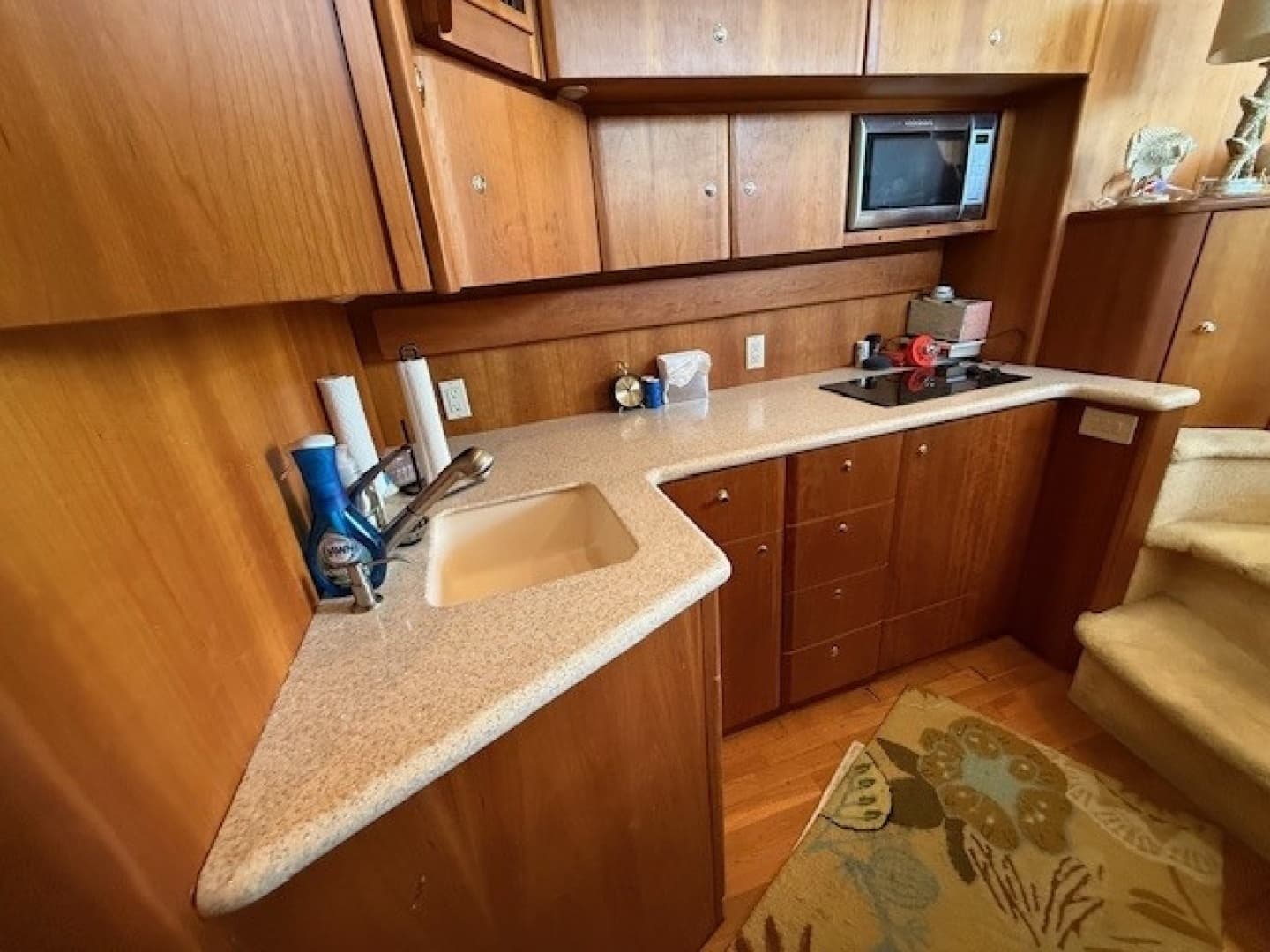 2001 Silverton 42 Convertible - Image 29