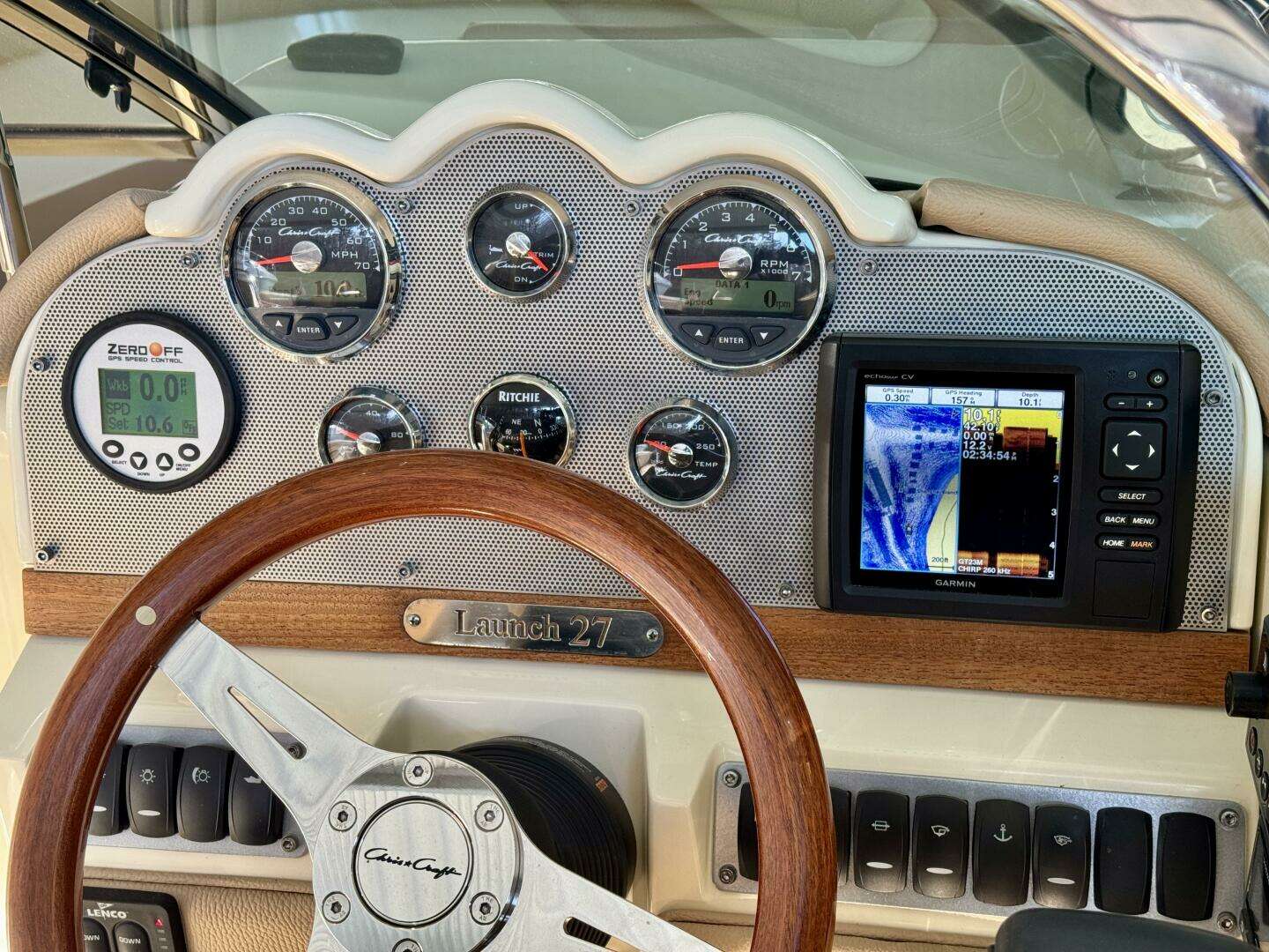 2018 Chris-Craft Launch 27 Heritage Trim Edition - Surf - Image 28