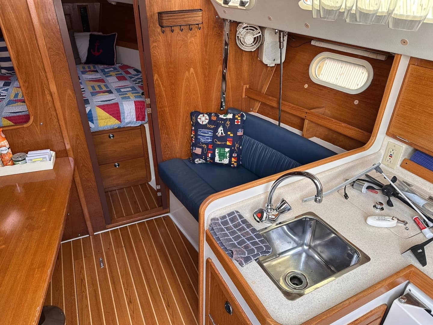 2002 Catalina 310 - Image 14
