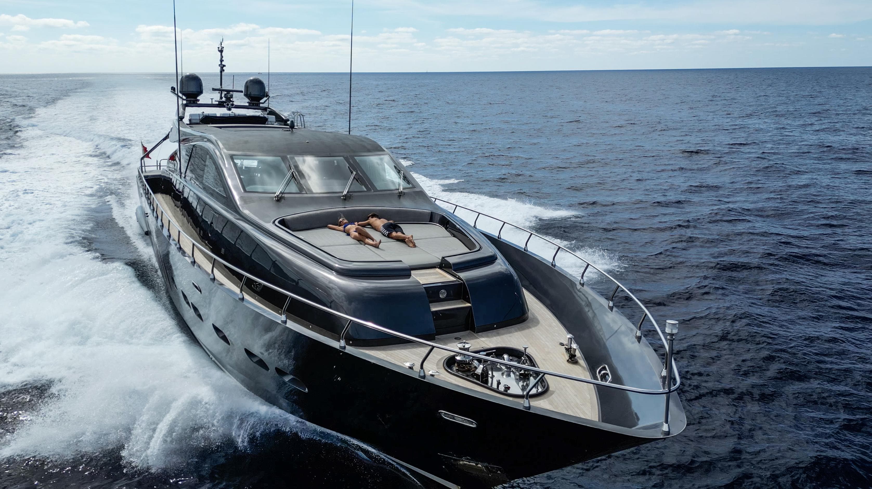 Luxury Arno Leopard 31 yacht cruising on open sea, 2008 model.