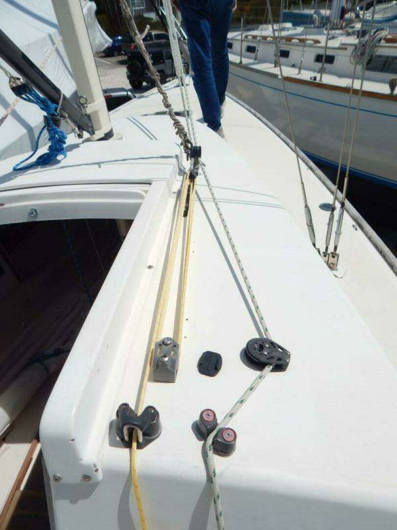 2008 e Sailing Yachts E33 - Image 5
