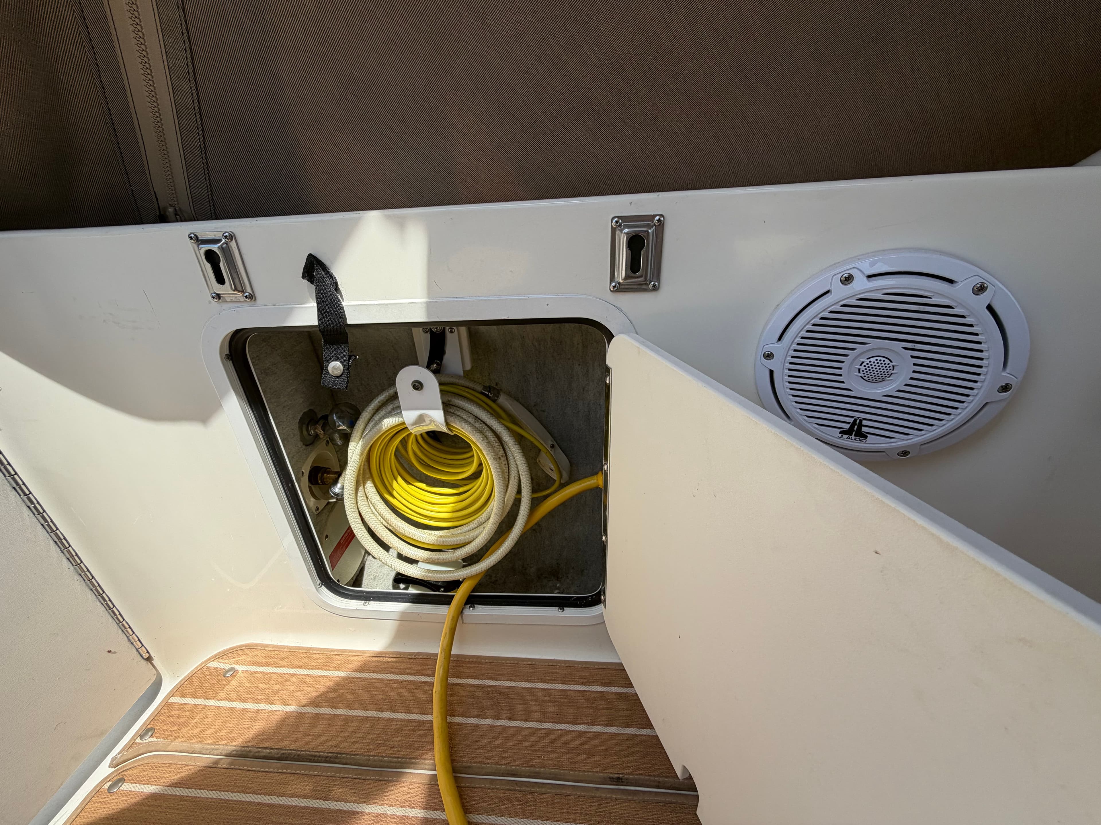 1996 Sea Ray 290 Sundancer - 12