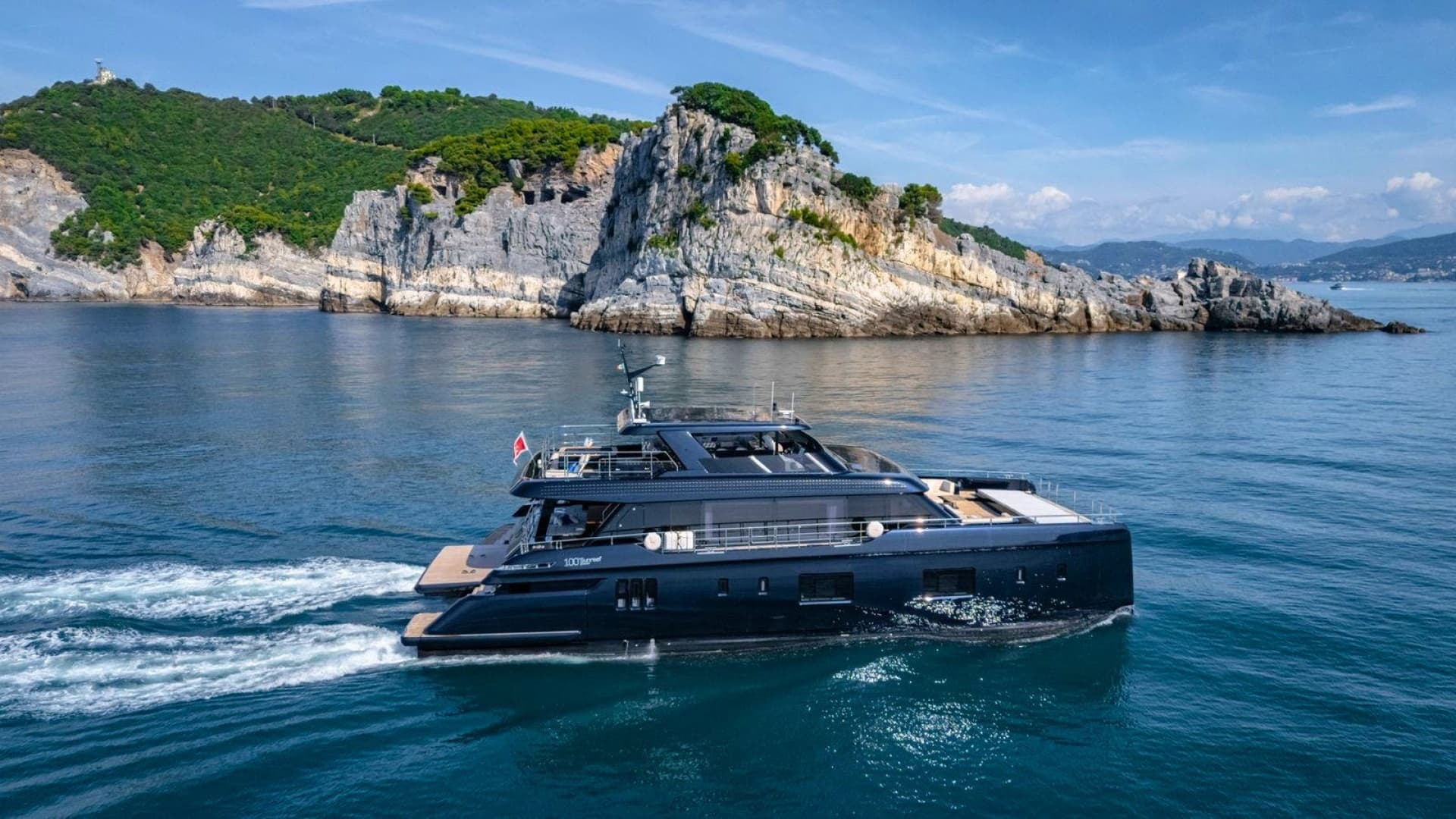 2025 SUNREEF YACHTS Sunreef 100 Power - Image 3