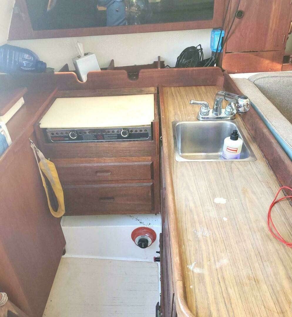 1975 Catalina 30 - Image 12