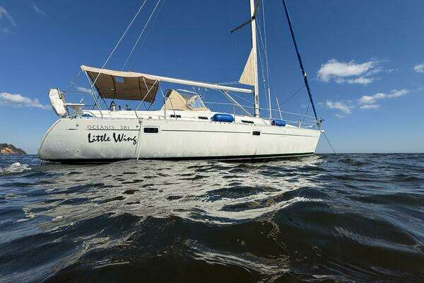 1998 Beneteau Oceanis 381 - Image 1