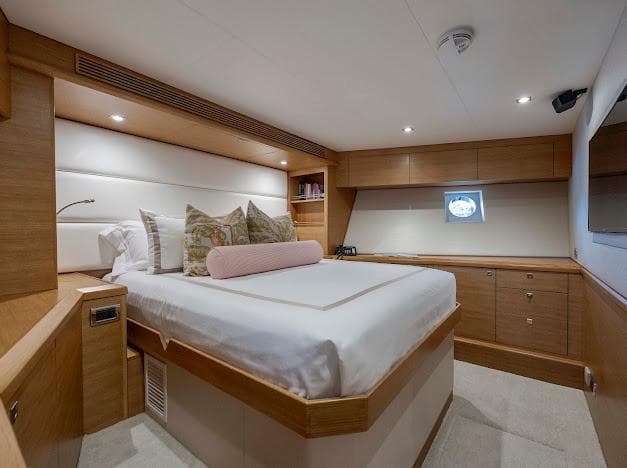 2015 Hatteras 100 Raised Pilothouse - 115