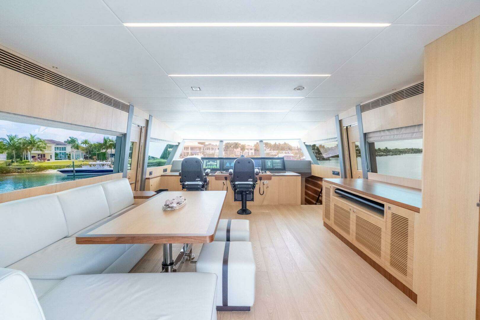 2023 Horizon 80FD - Image 35