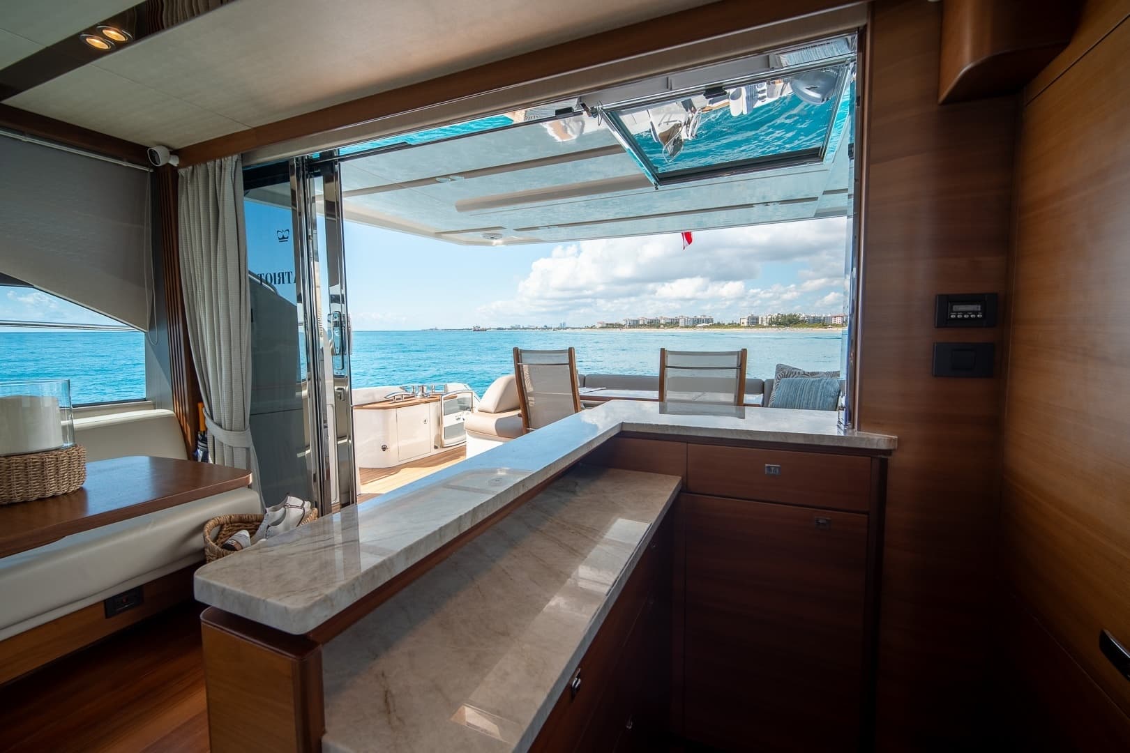 2017 Princess 68 Flybridge - Image 5