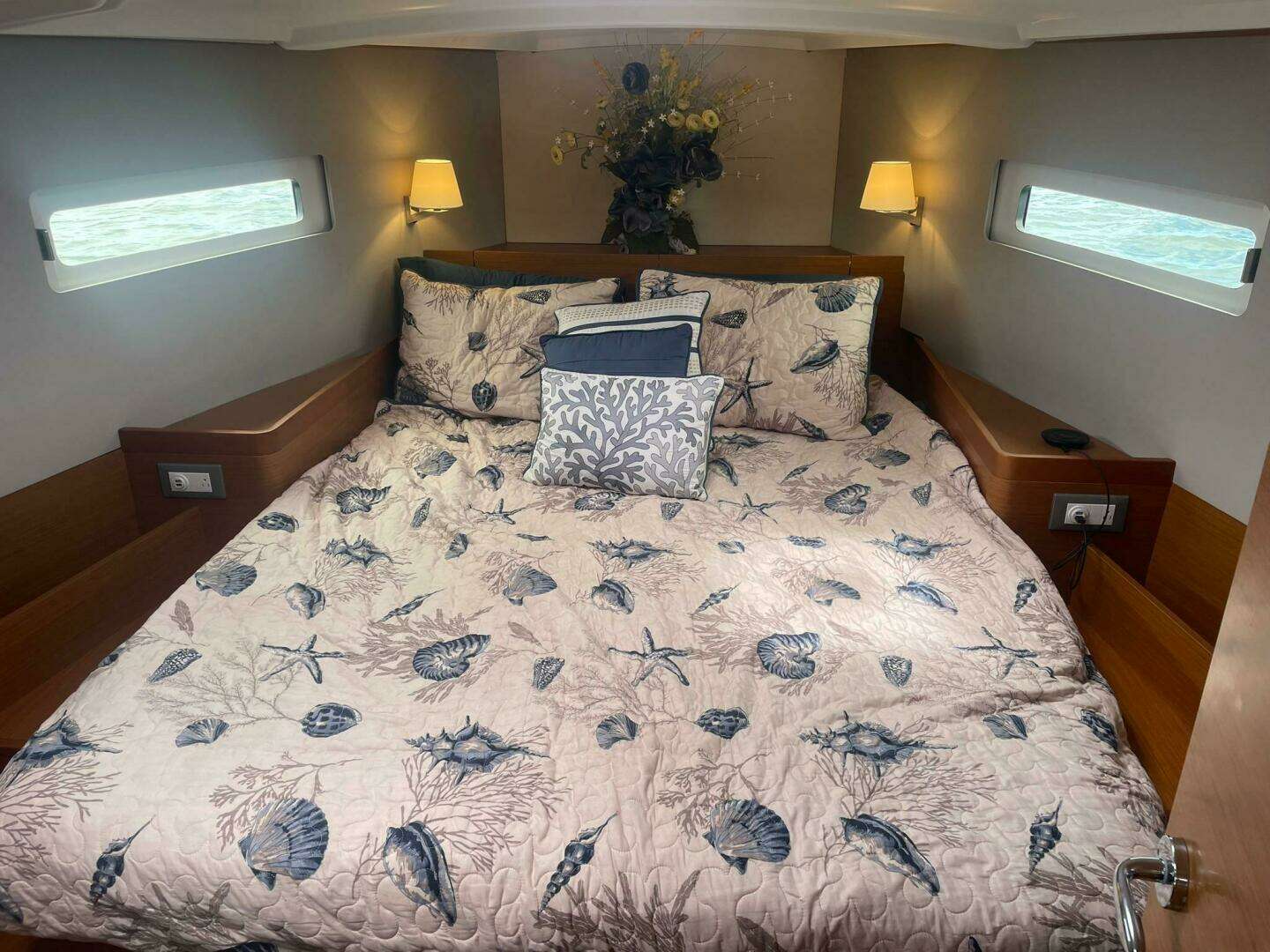 2021 Jeanneau Sun Odyssey 410 - Image 23