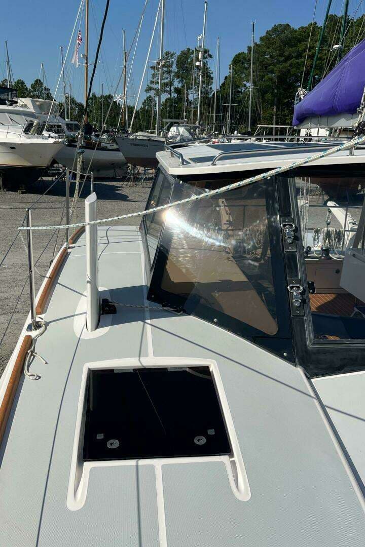 2018 Maine Cat 38 - Image 29