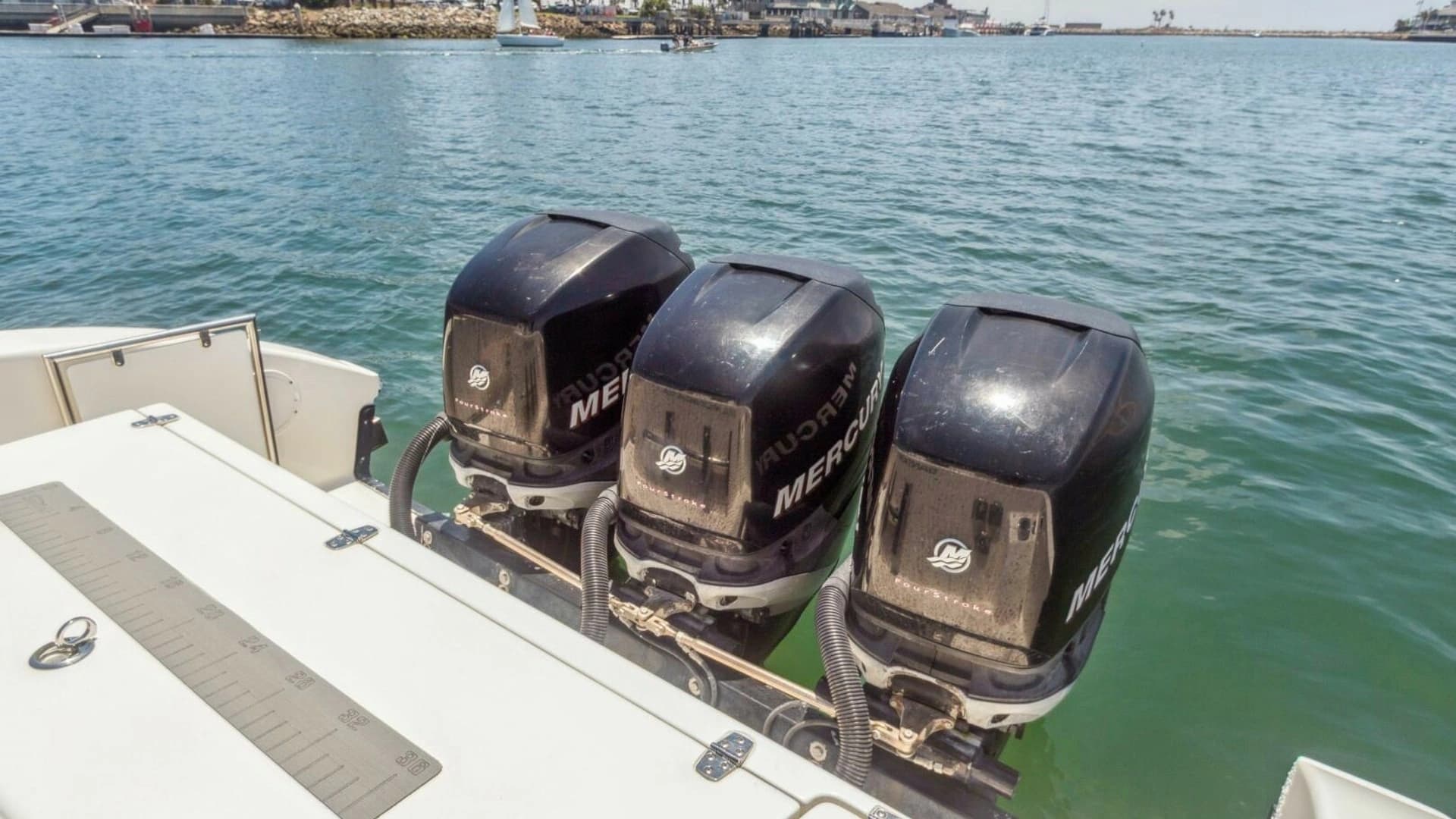 2008 Fountain 38 Sportfishing Cruiser - Image 12