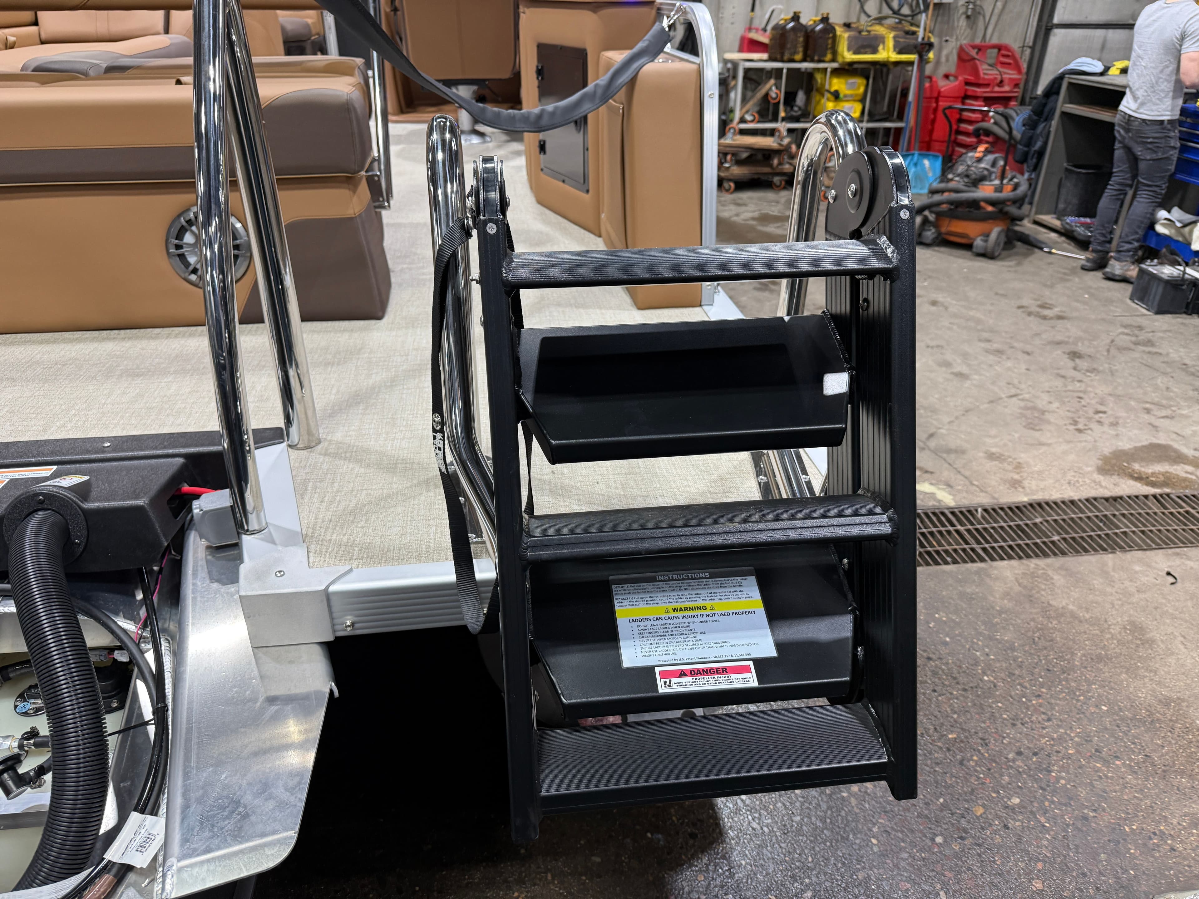 2026 Tahoe LTZ 200HP CRB 2385 Cruise Rear Bench Tritoon - 50