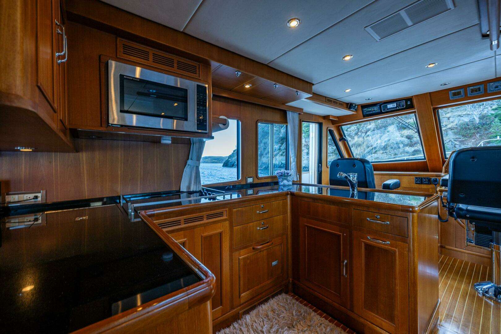 2007 Grand Banks 59 Aleutian Raised Pilothouse - Image 10